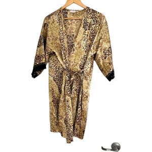 Gilligan O'Malley Silky Satin Robe Size M Cheetah Print Lace